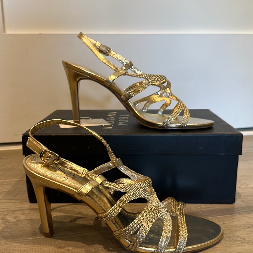 Adrianna Papell “Amena” heels sandal in gold.